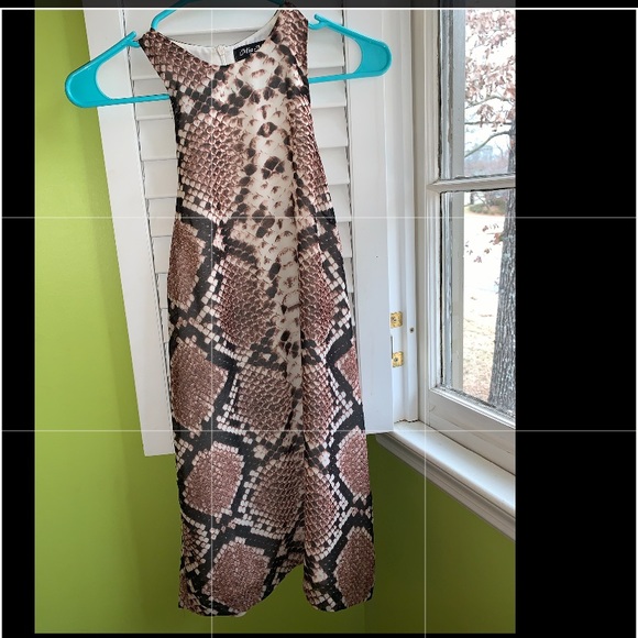 Dress . PRICE NEGOTIABLE - Picture 1 of 3